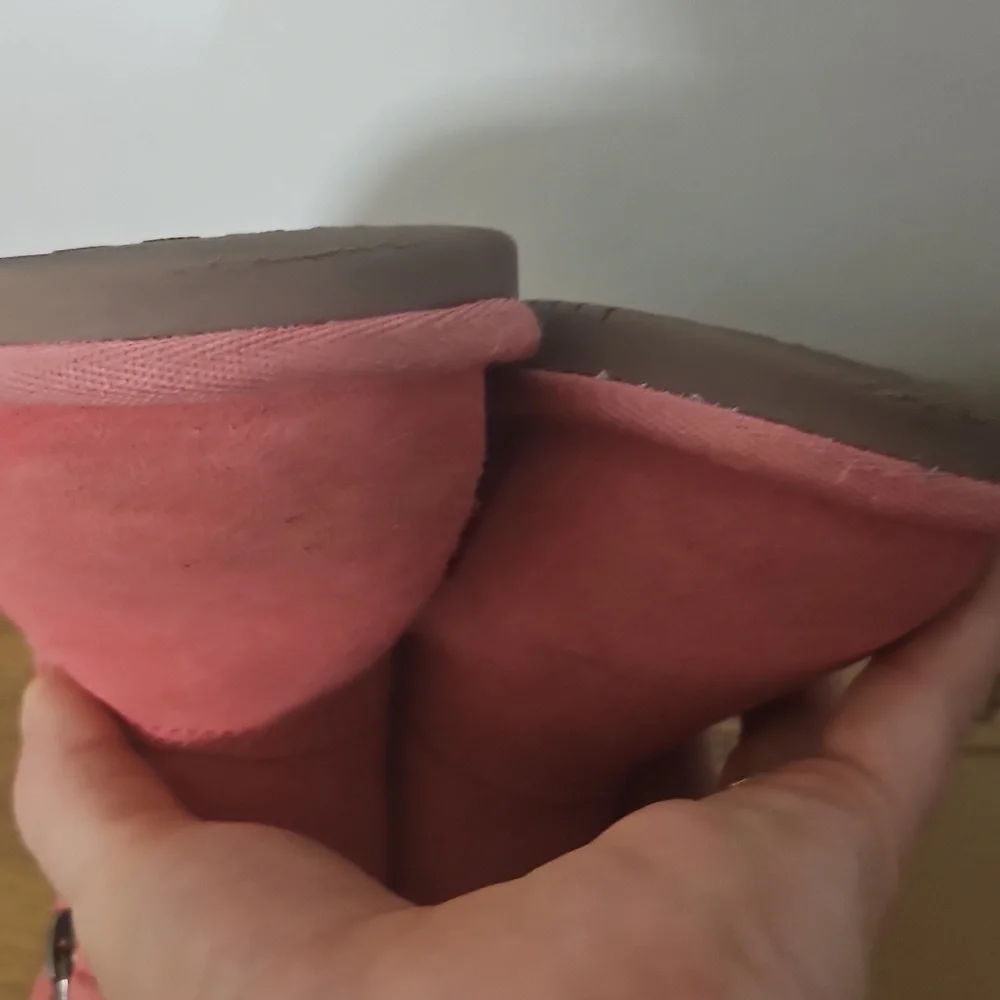 Koolaburra Aribel Short Pink Suede Boots with Faux Fur Lining SZ 7 TODDLER - Picture 4 of 7